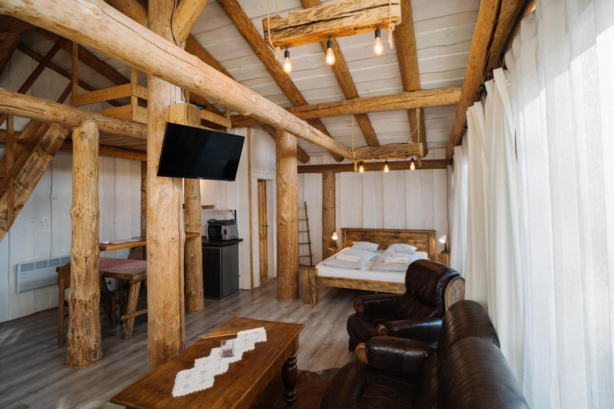 Gazdovsky Dvor B&B S Mini Wellness Besenova Bagian luar foto
