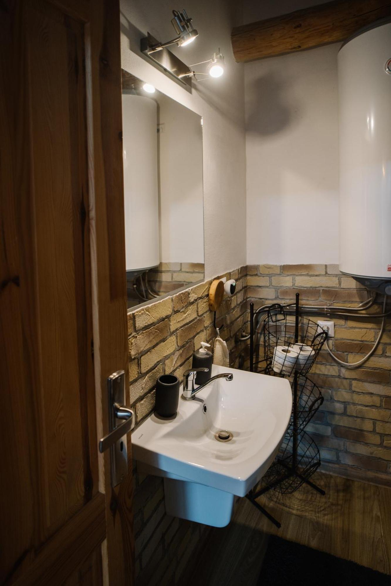 Gazdovsky Dvor B&B S Mini Wellness Besenova Bagian luar foto